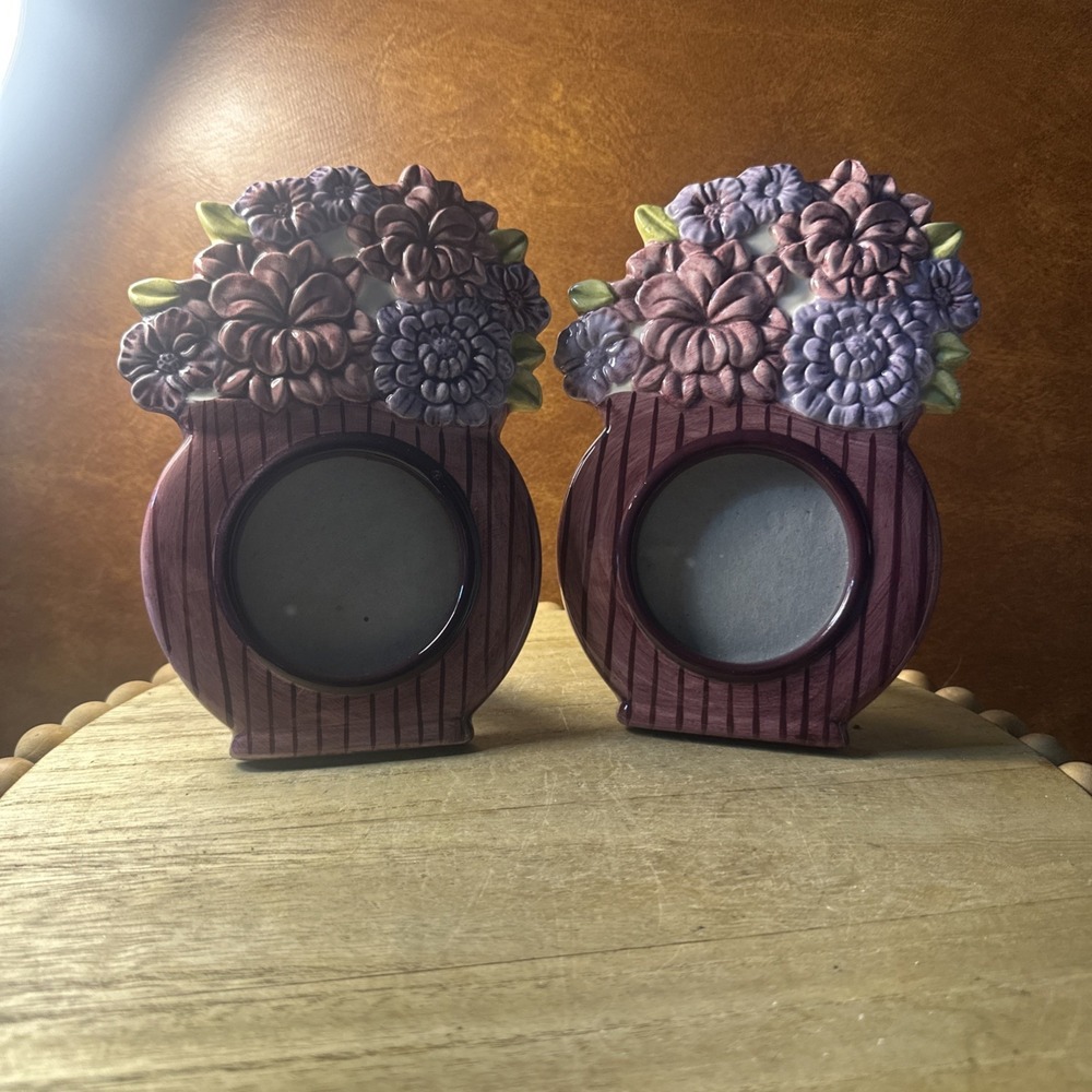 2-Carr Vintage Picture Frame 3" Round in Green, Lavender, Plum Flower Pot